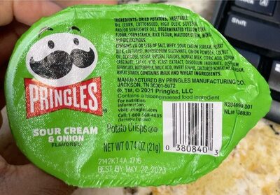 Sour Cream & Onion Flavored Potato Crisps