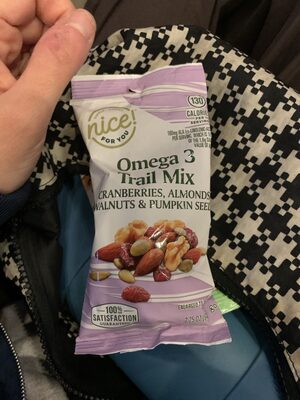 Omega 3 mix almond , walnut, cranberris