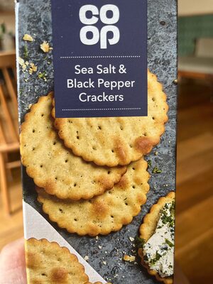 Sea Salt & Black Pepper Crackers