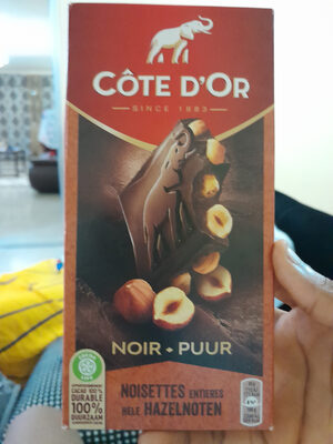 Bloc noir noisettes