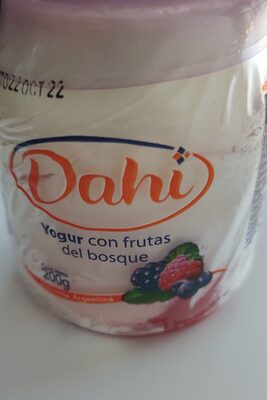 yogur con frutas del bosque