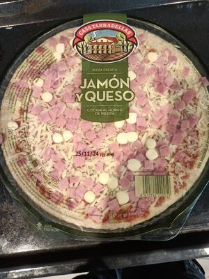 Pizza fresca jamón y queso
