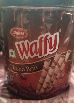 Waffy - choco flavoured wafer roll