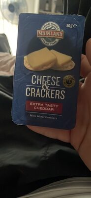 Extra Tasty Cheddar Cheese Slices with Water Crackers
